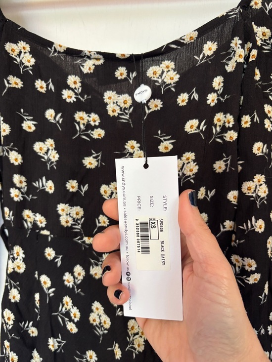 SNDYS Black Daisy Floral Maxi Dress Size 2 Billow Sleeve Milkmaid Dark Soft Girl - Picture 11 of 15